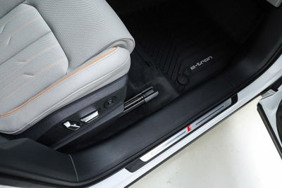 2024 Audi Q8 e-tron Prestige quattro