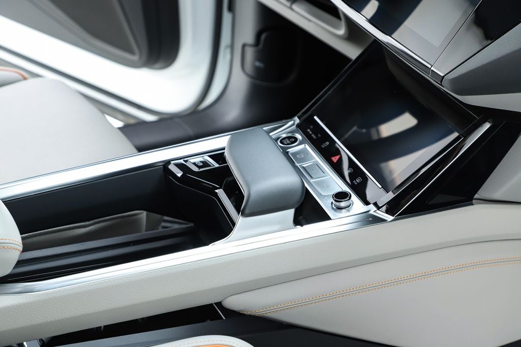 2024 Audi Q8 e-tron Prestige quattro