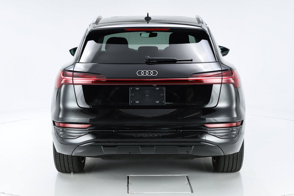 2024 Audi Q8 e-tron Prestige quattro