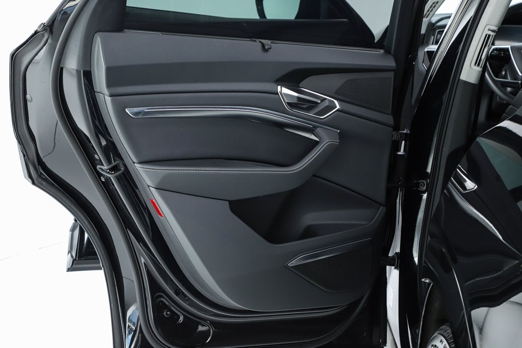 2024 Audi Q8 e-tron Prestige quattro