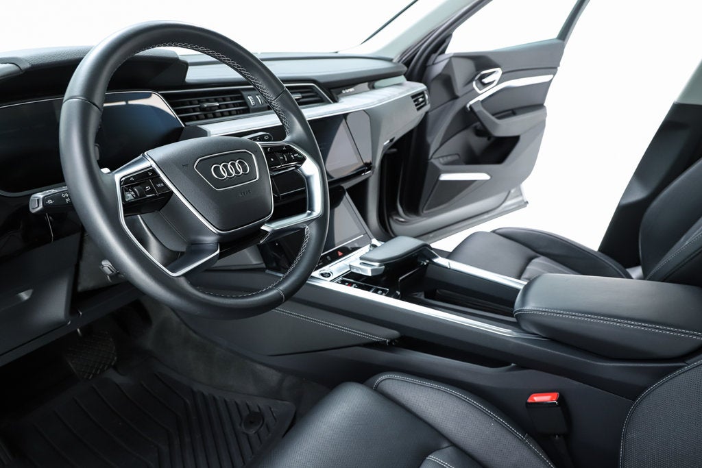 2024 Audi Q8 e-tron Prestige quattro