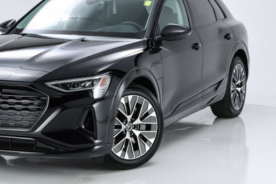 2024 Audi Q8 e-tron Prestige quattro