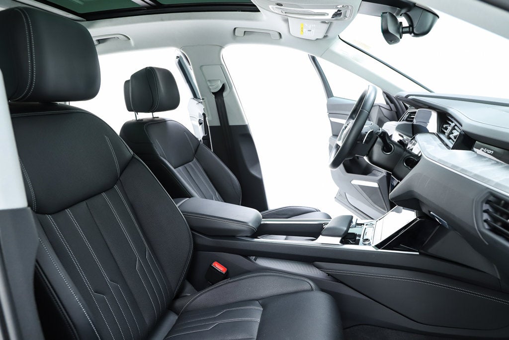 2024 Audi Q8 e-tron Prestige quattro