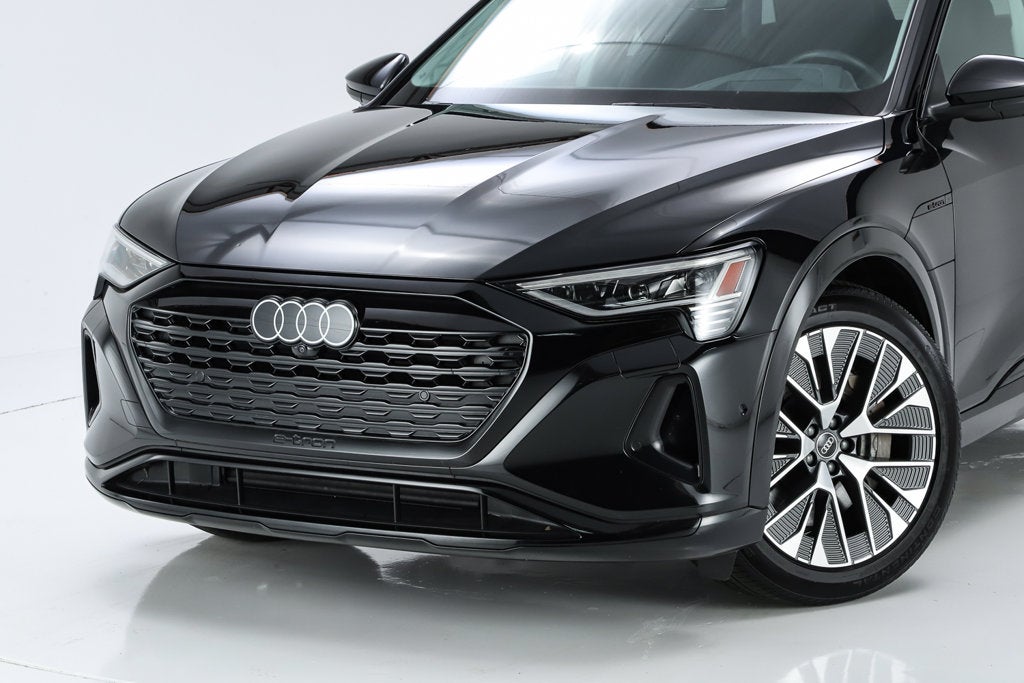 2024 Audi Q8 e-tron Prestige quattro