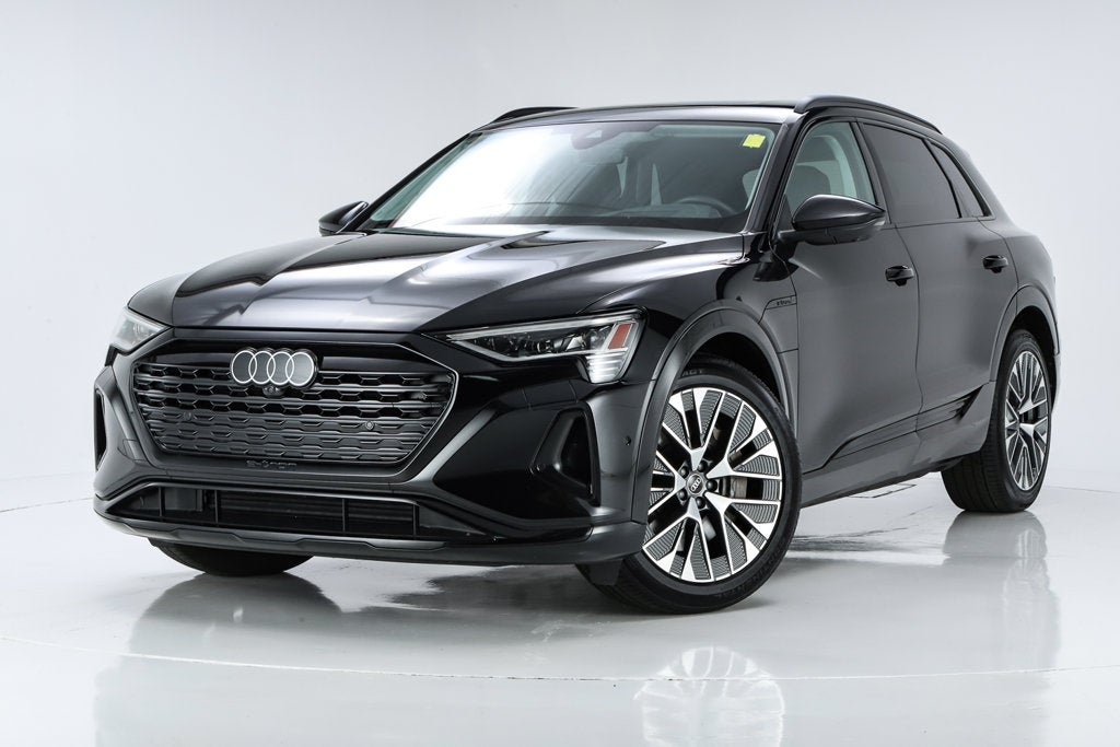 2024 Audi Q8 e-tron Prestige quattro