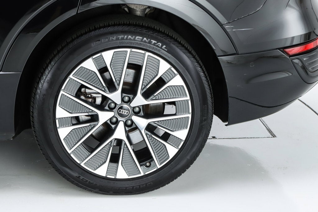2024 Audi Q8 e-tron Prestige quattro