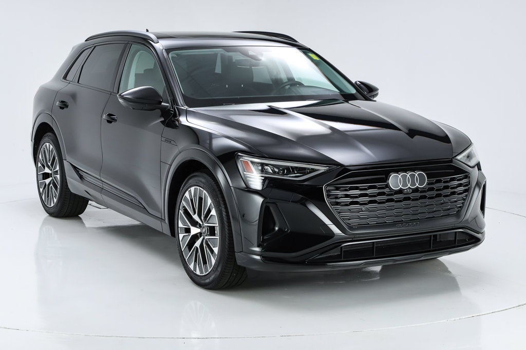 2024 Audi Q8 e-tron Prestige quattro