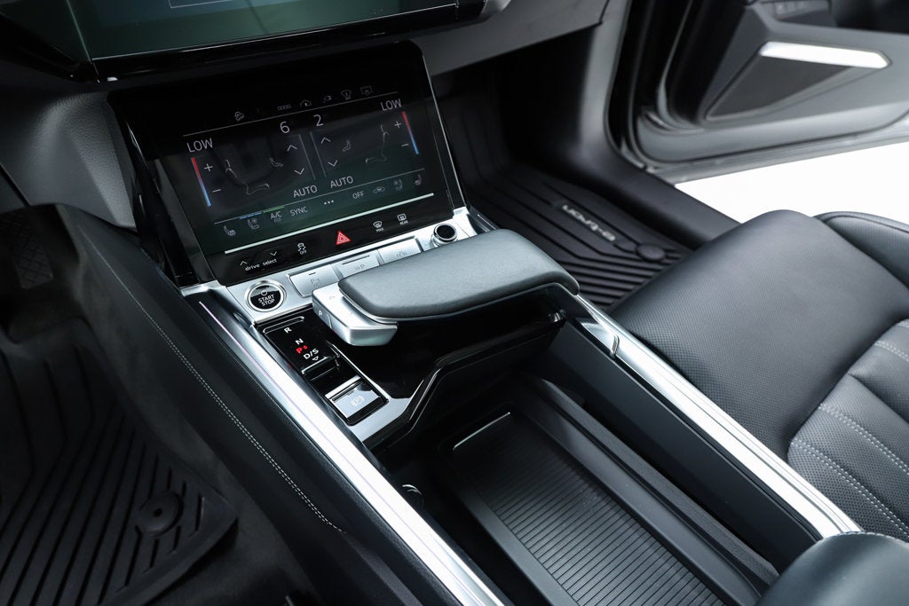 2024 Audi Q8 e-tron Prestige quattro