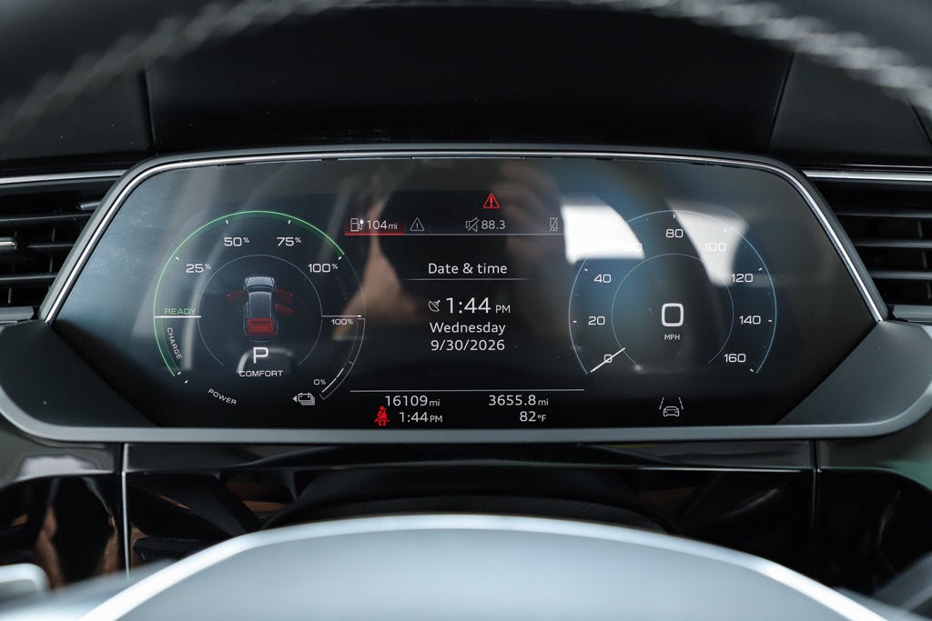 2024 Audi Q8 e-tron Prestige quattro