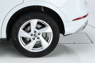 2020 Audi Q3 Premium quattro