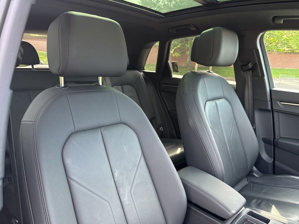 2023 Audi Q3 Premium quattro