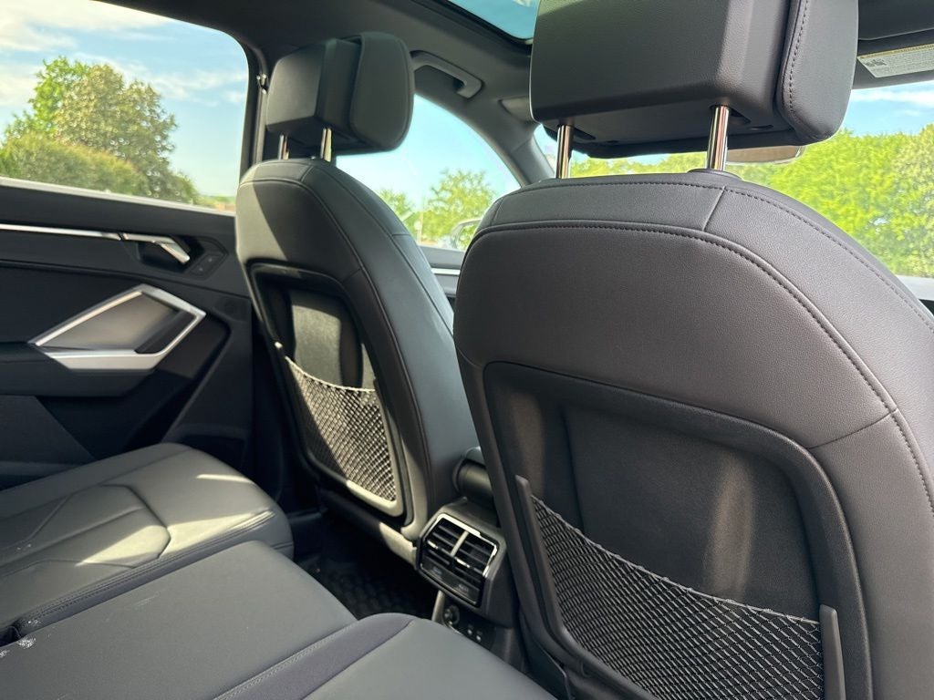 2023 Audi Q3 Premium quattro