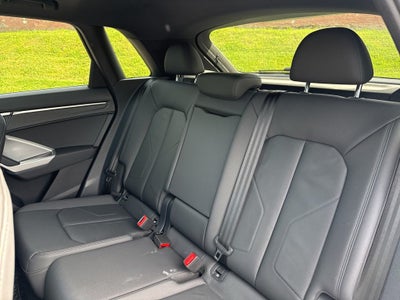 2023 Audi Q3 Premium quattro