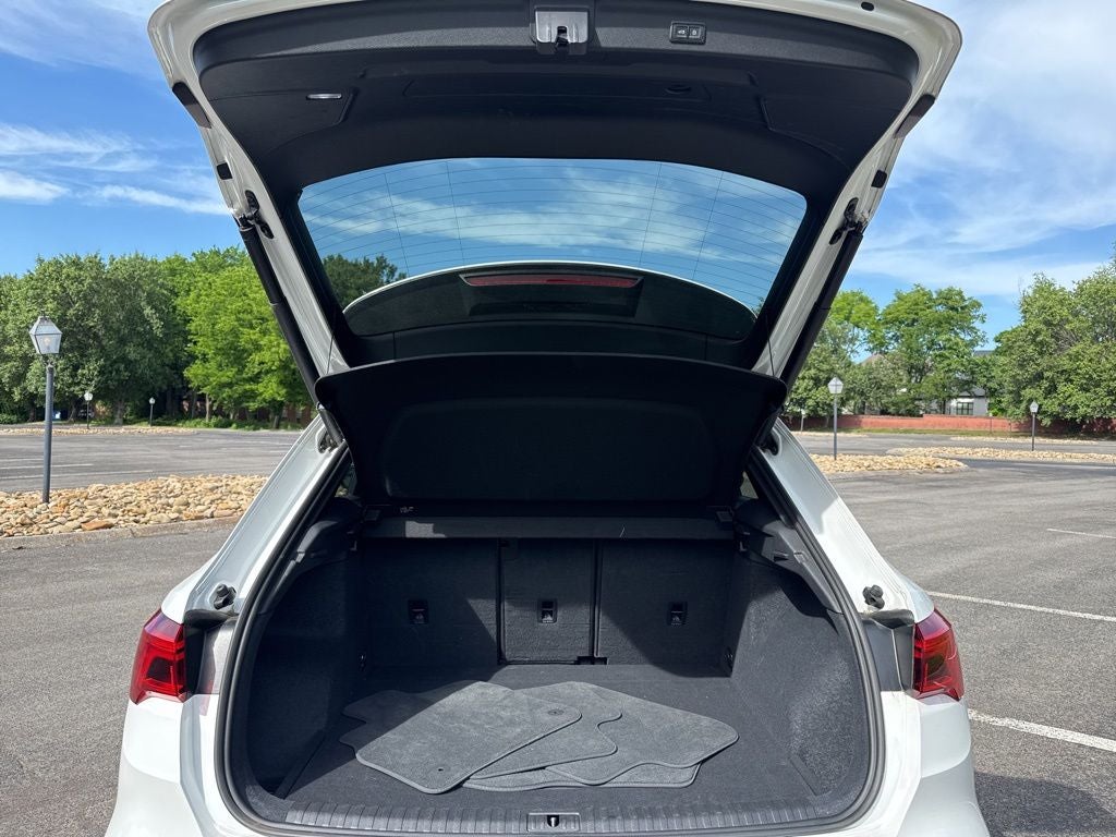 2023 Audi Q3 Premium quattro