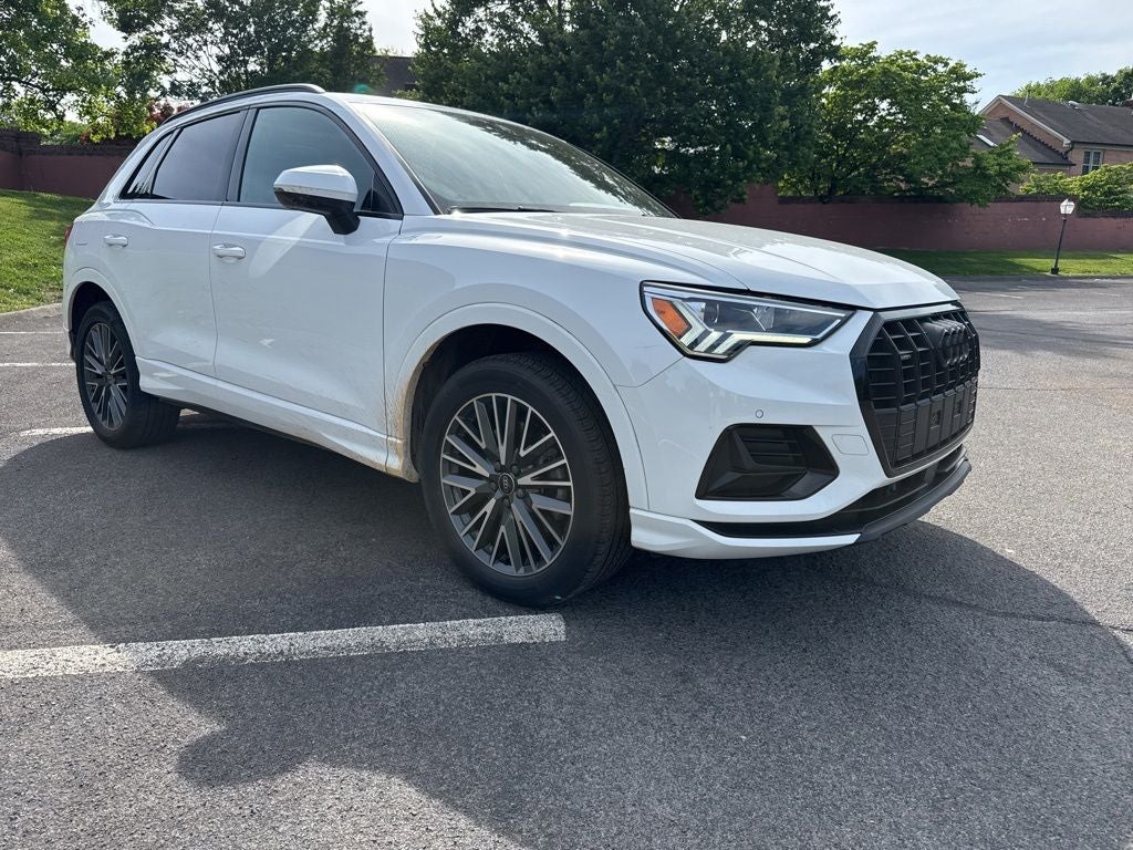 2023 Audi Q3 Premium quattro