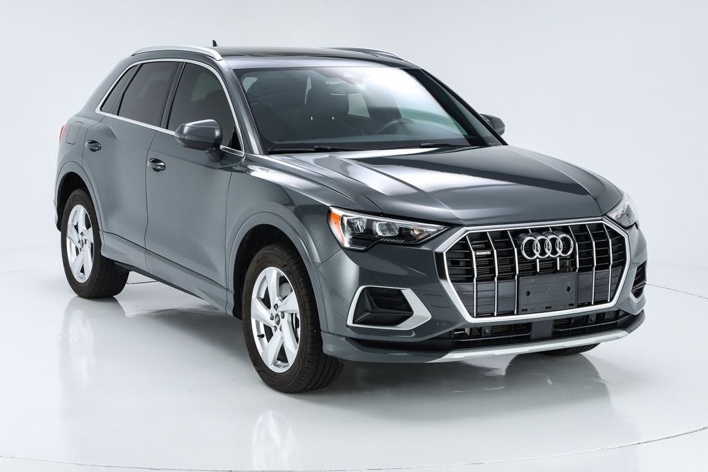 2022 Audi Q3 Premium quattro