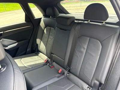 2022 Audi Q3 Premium quattro