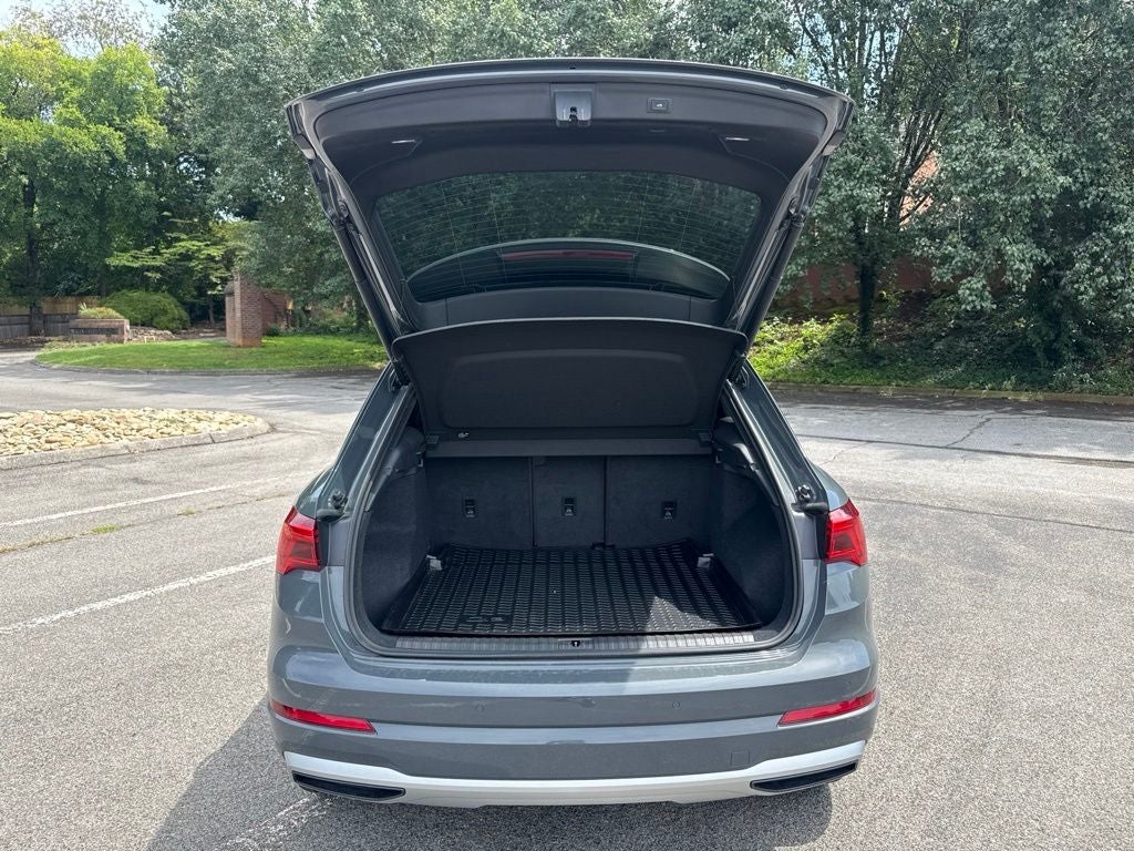 2022 Audi Q3 Premium quattro
