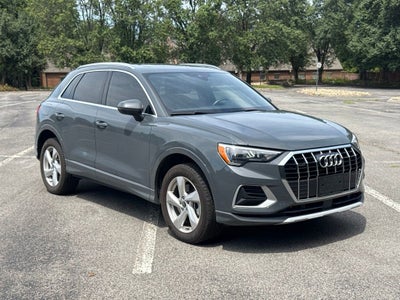 2022 Audi Q3 Premium quattro