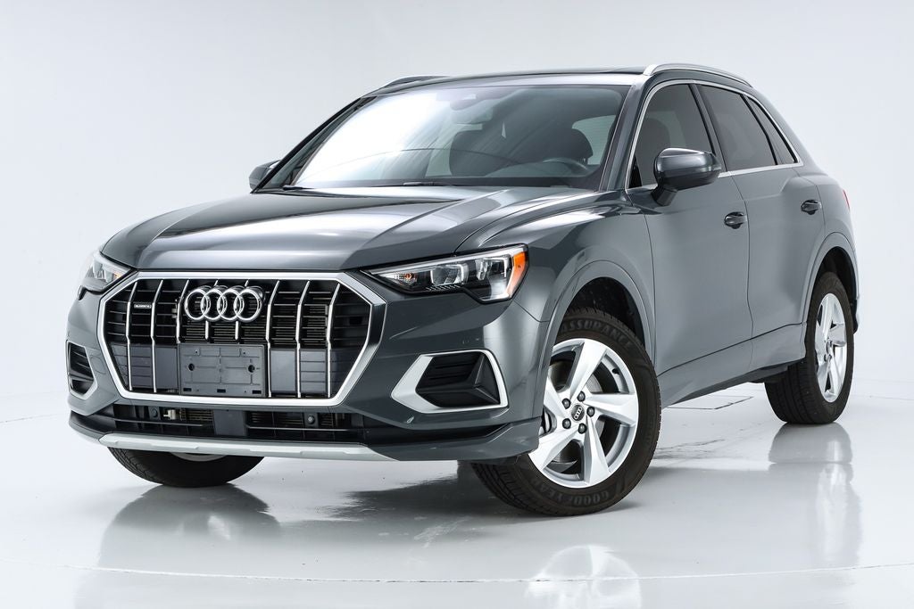 2022 Audi Q3 Premium quattro