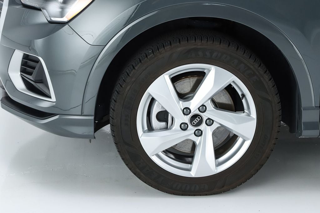 2022 Audi Q3 Premium quattro