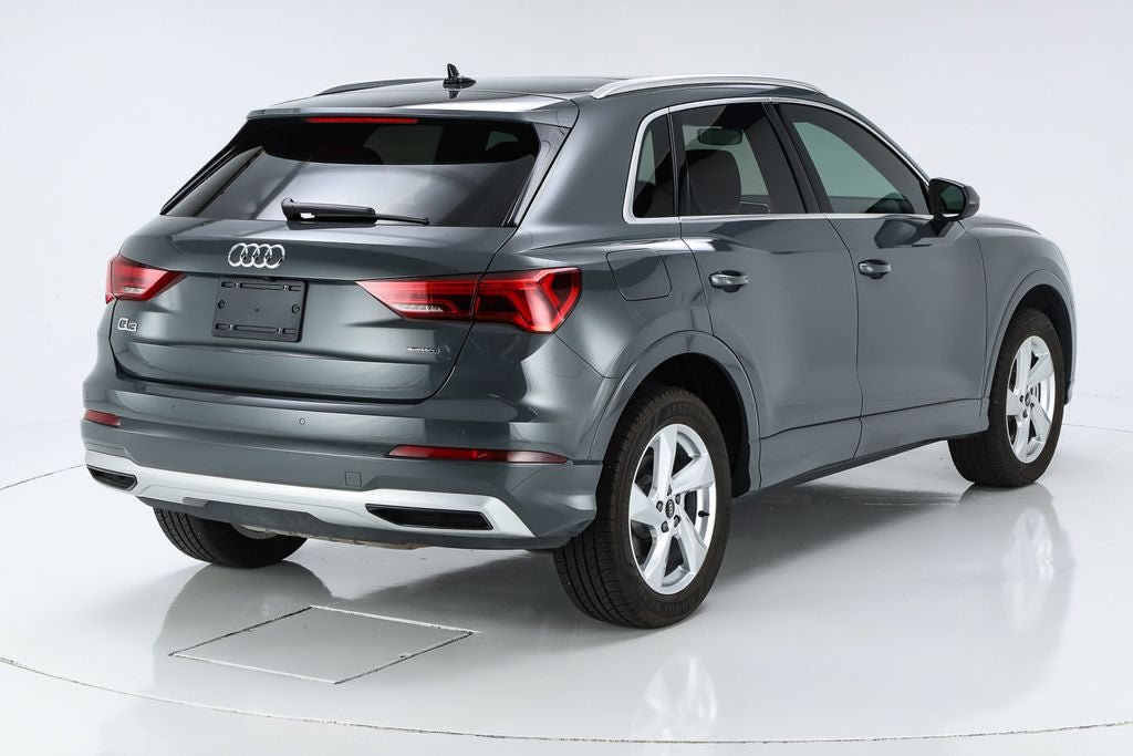 2022 Audi Q3 Premium quattro