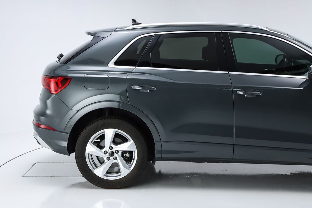 2022 Audi Q3 Premium quattro