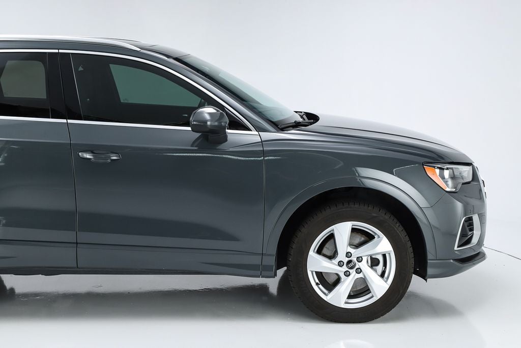 2022 Audi Q3 Premium quattro