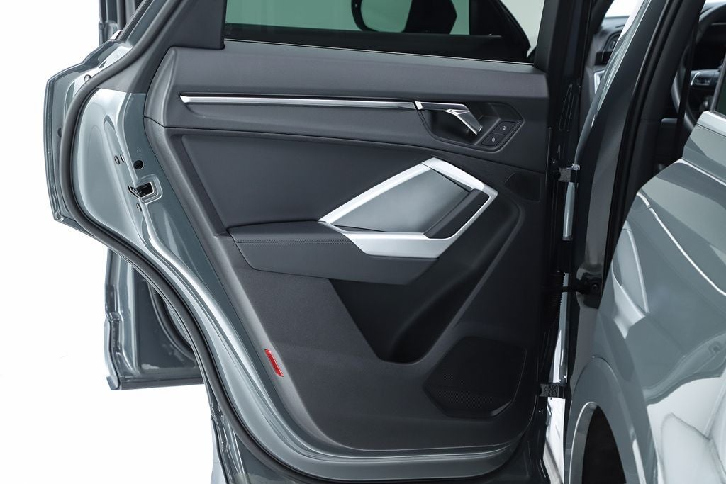 2022 Audi Q3 Premium quattro