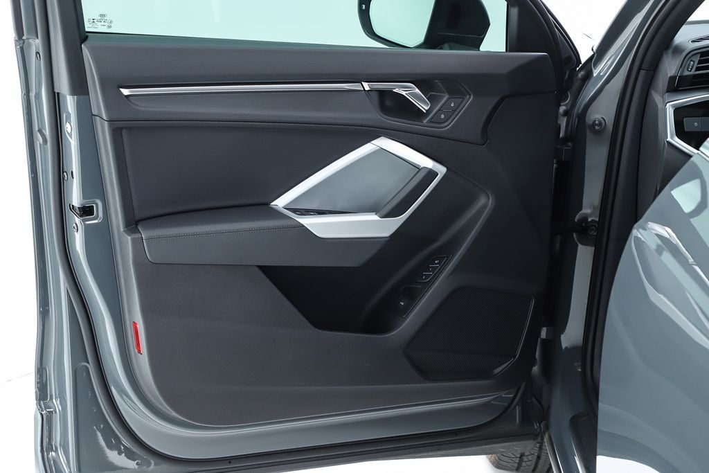 2022 Audi Q3 Premium quattro