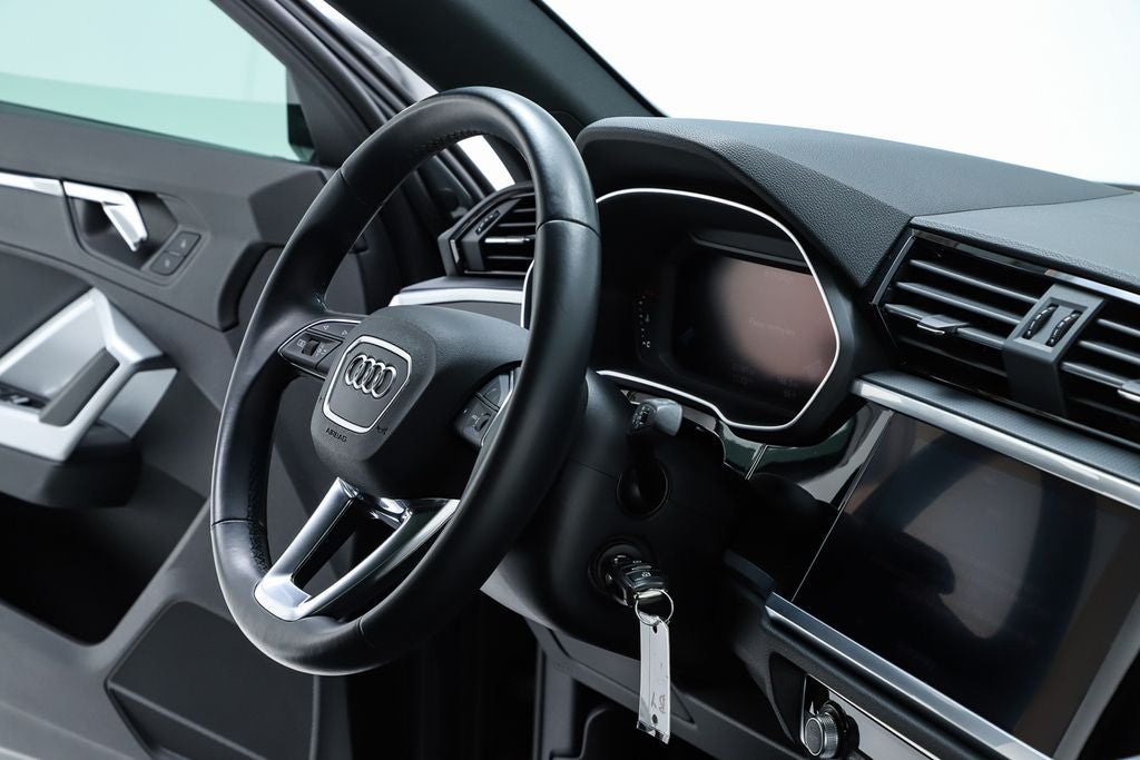 2022 Audi Q3 Premium quattro