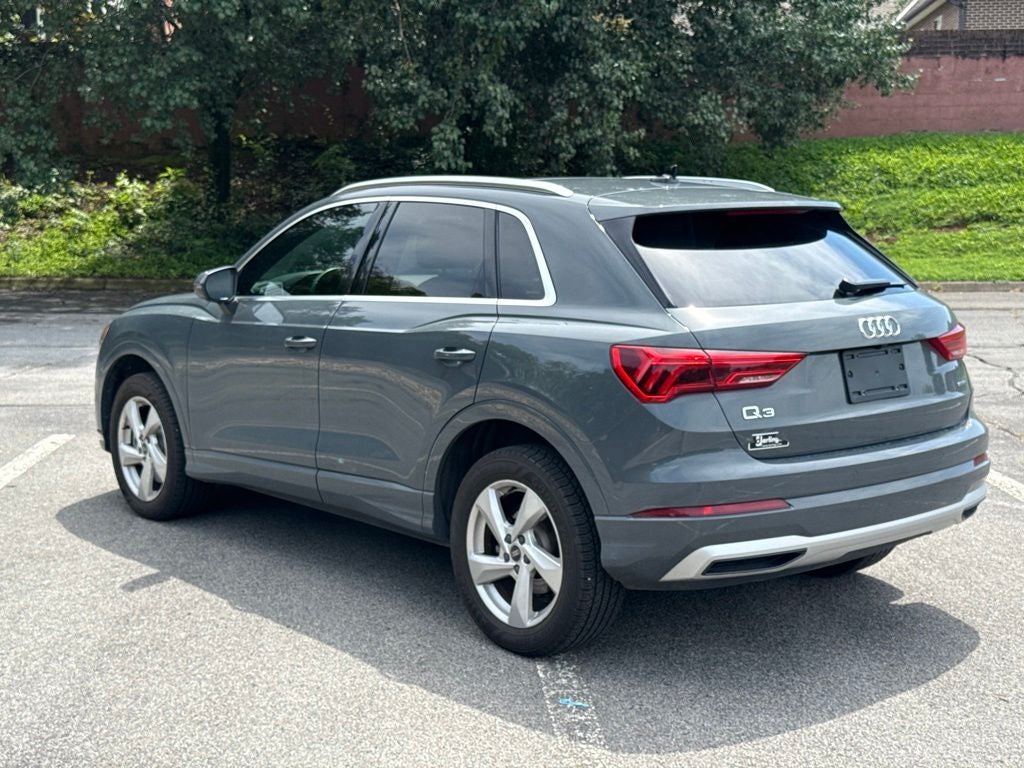 2022 Audi Q3 Premium quattro