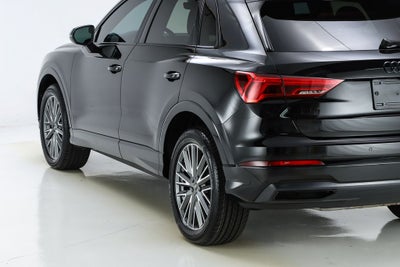 2023 Audi Q3 Premium quattro