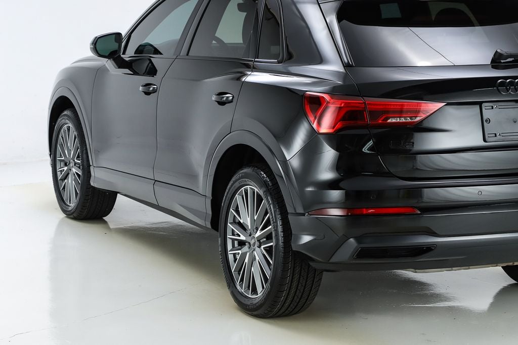 2023 Audi Q3 Premium quattro