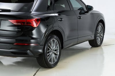2023 Audi Q3 Premium quattro