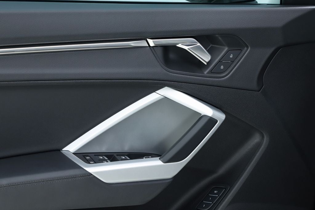 2023 Audi Q3 Premium quattro