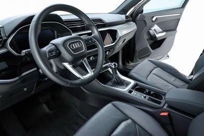 2023 Audi Q3 Premium quattro