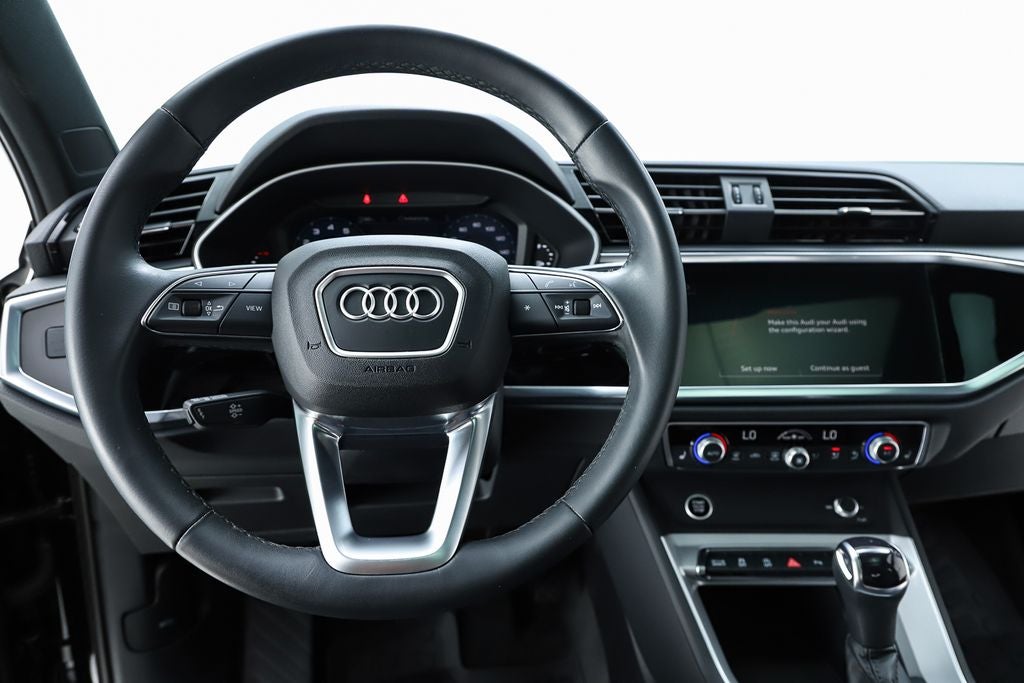 2023 Audi Q3 Premium quattro