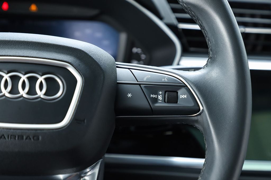 2023 Audi Q3 Premium quattro