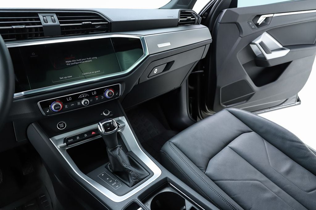 2023 Audi Q3 Premium quattro