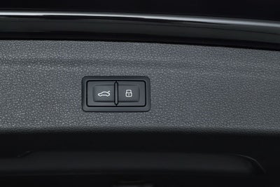2023 Audi Q3 Premium quattro
