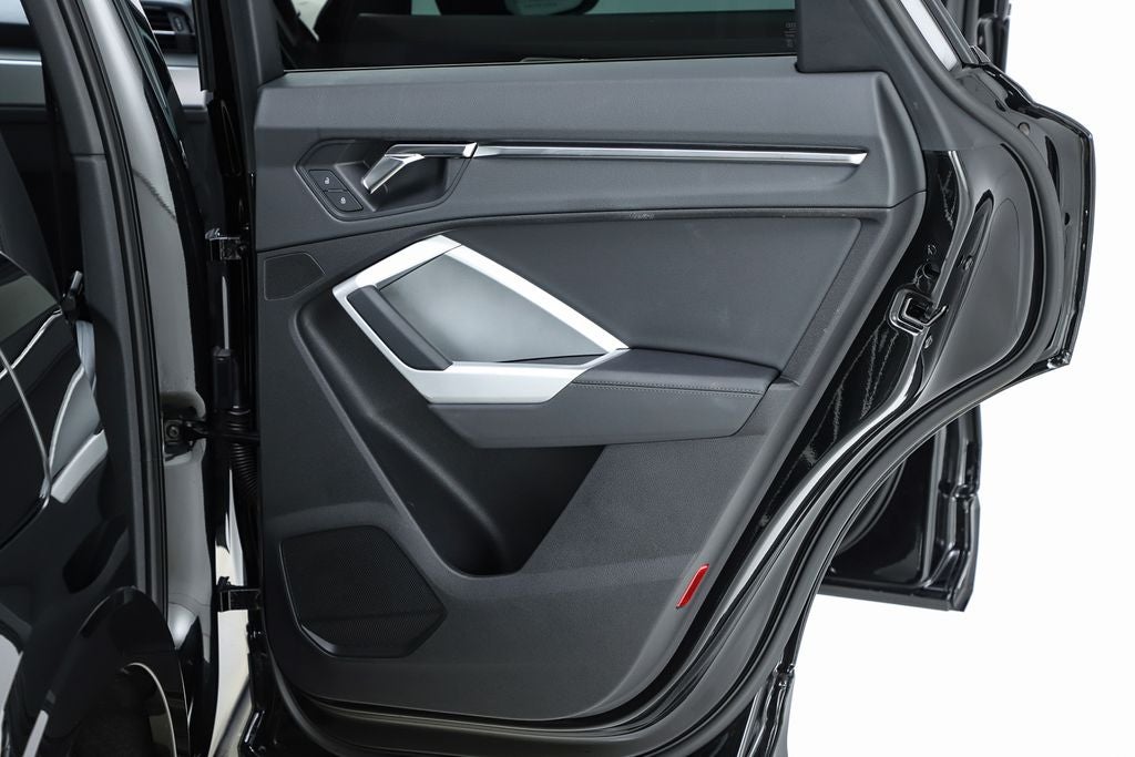 2023 Audi Q3 Premium quattro