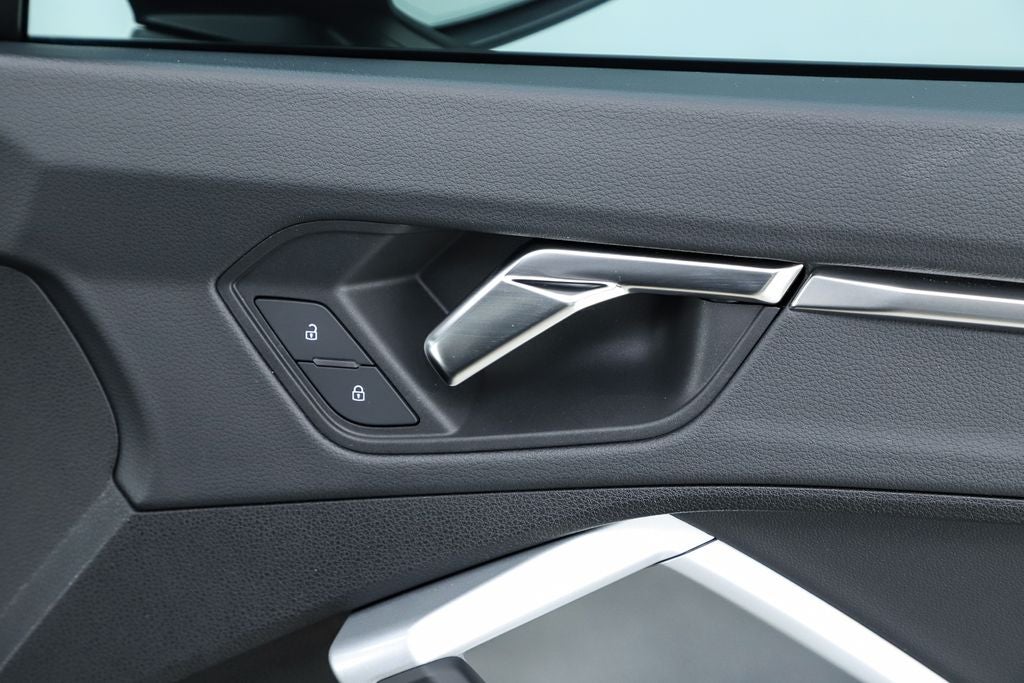 2023 Audi Q3 Premium quattro