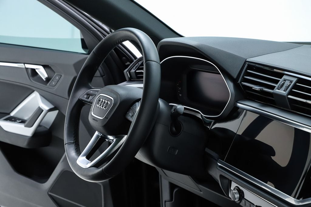 2023 Audi Q3 Premium quattro