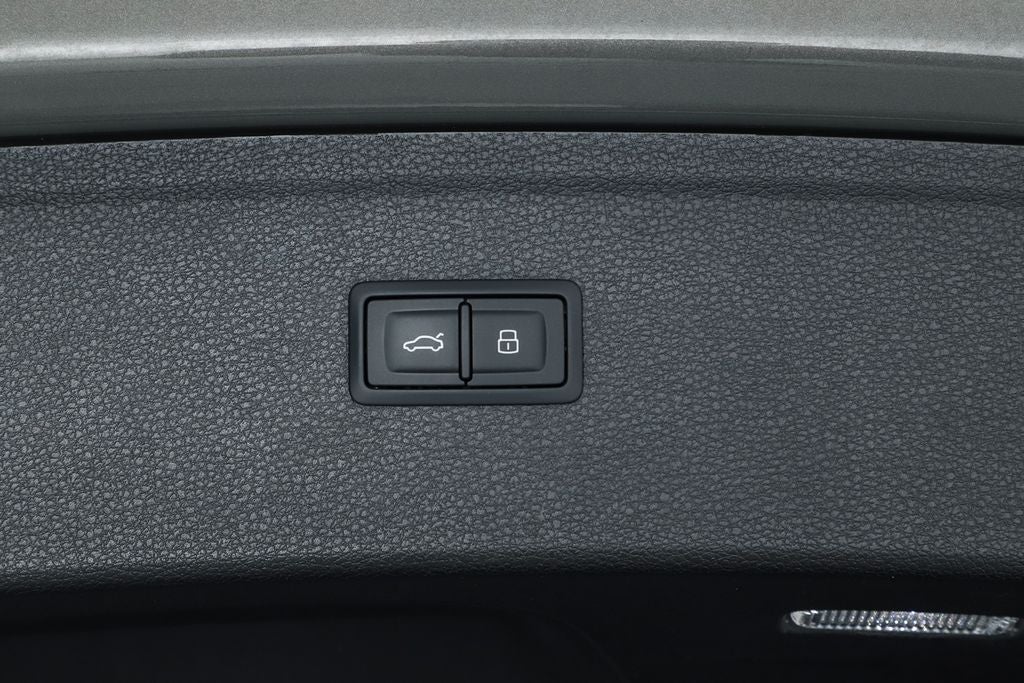 2023 Audi SQ5 Premium Plus quattro