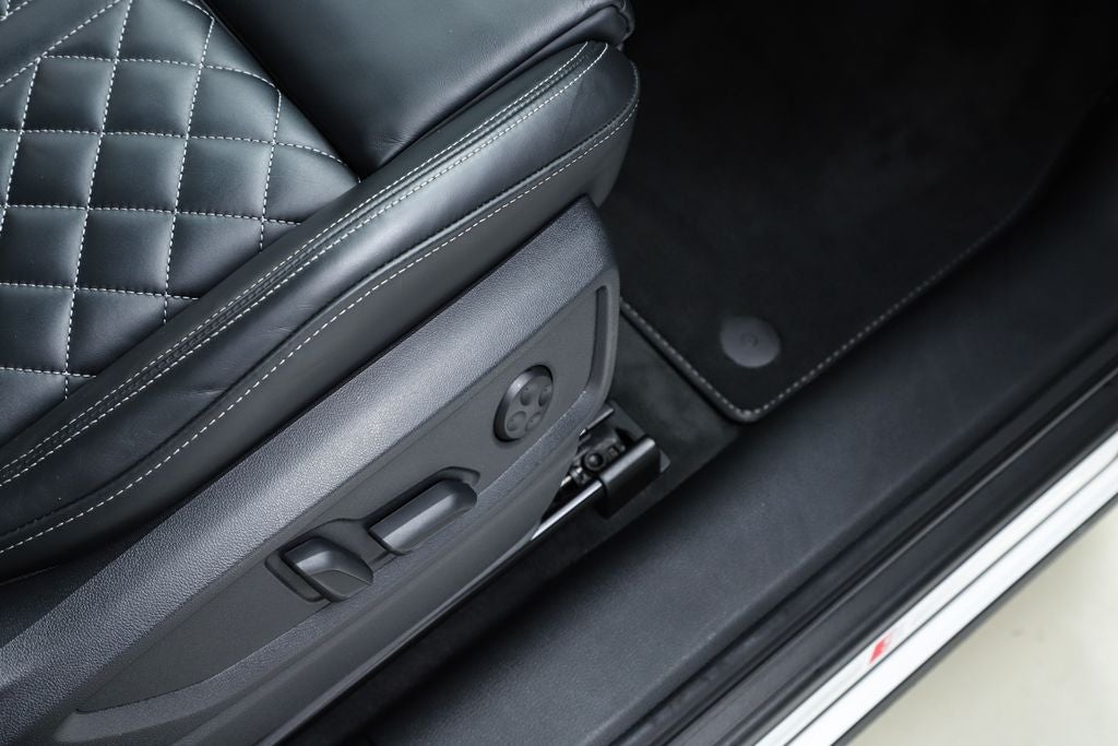 2023 Audi SQ5 Premium Plus quattro