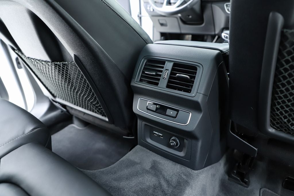 2023 Audi SQ5 Premium Plus quattro