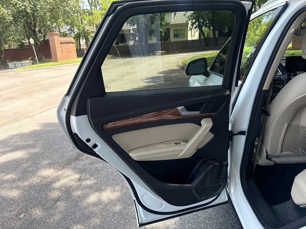 2021 Audi Q5 45 Premium Plus quattro