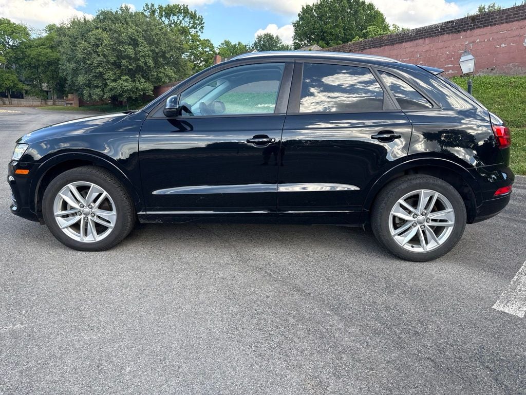 2017 Audi Q3 2.0T Premium