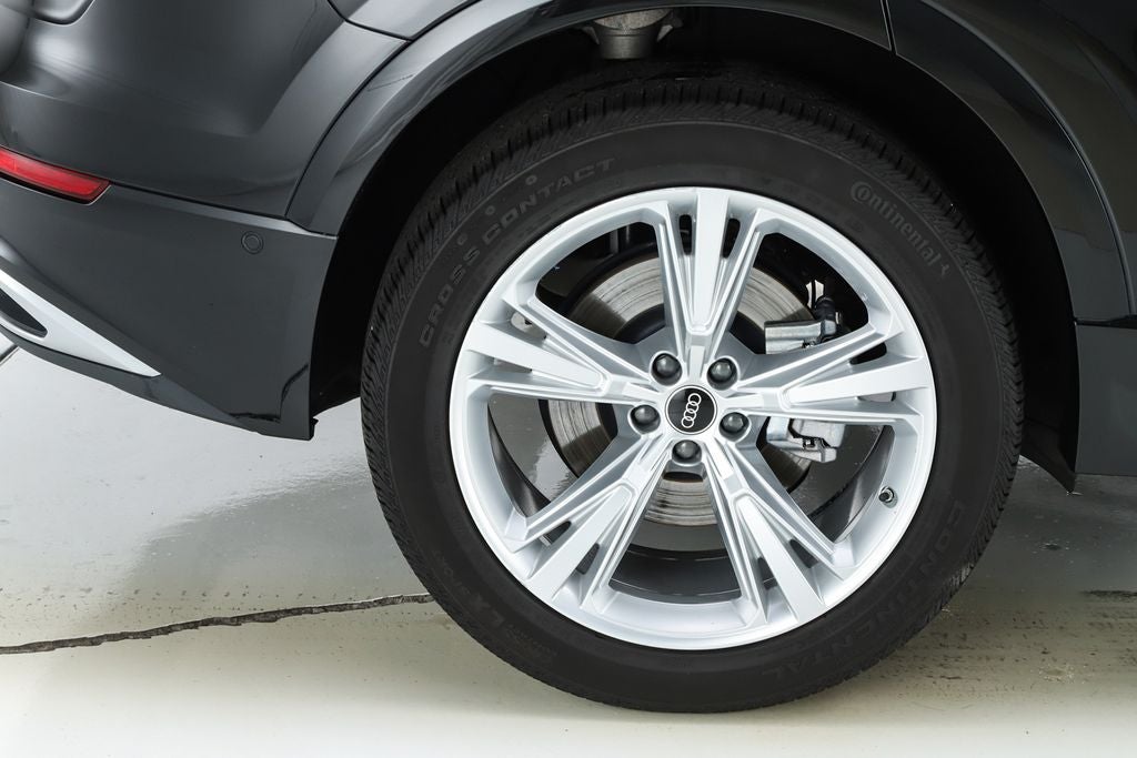 2023 Audi Q8 55 Premium Plus quattro